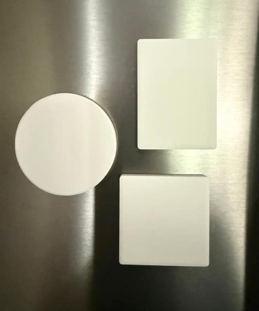3 ceramic magnets