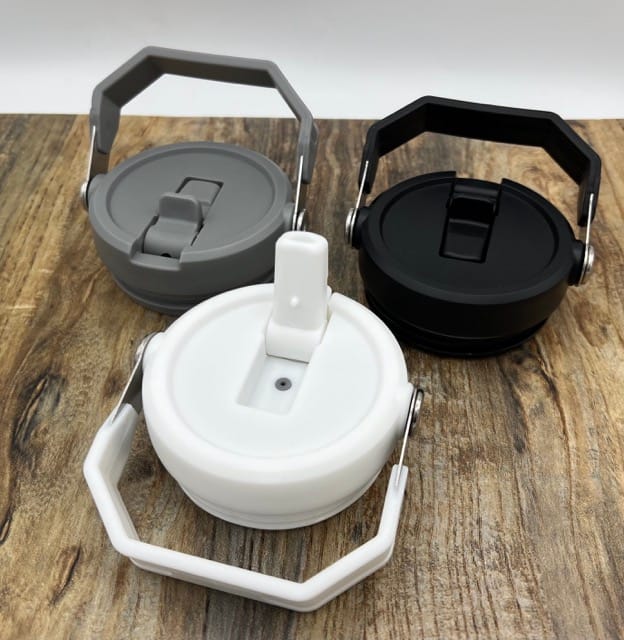 Screw-on Lid with Handle and Flip-up Straw - 30oz
